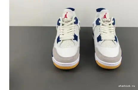 DR5415-100 Jordan SB DR5415-100 Retro Navy 4  0527
